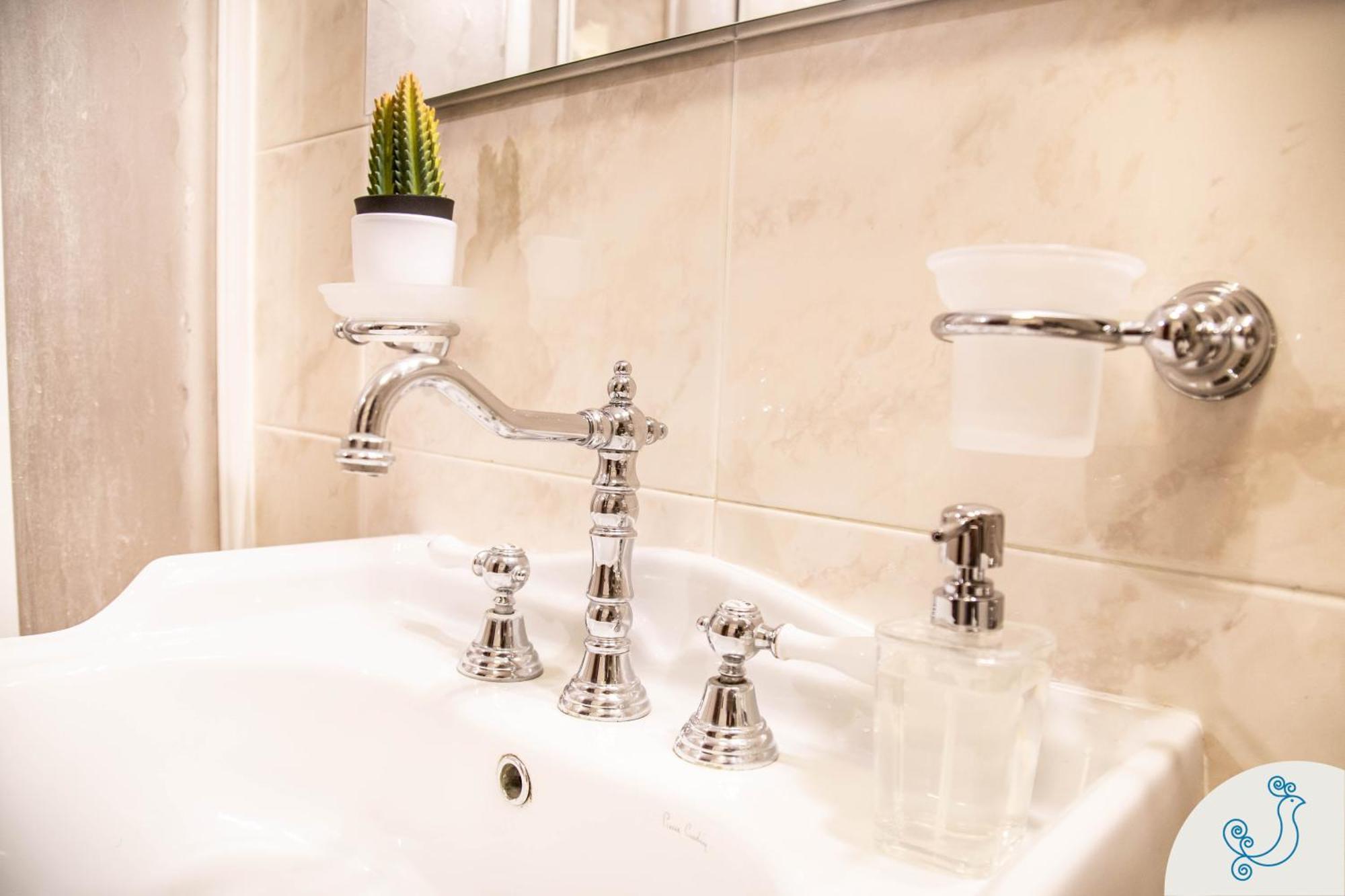 Manno 81 - Charming Historic Apartment Cagliari Luaran gambar