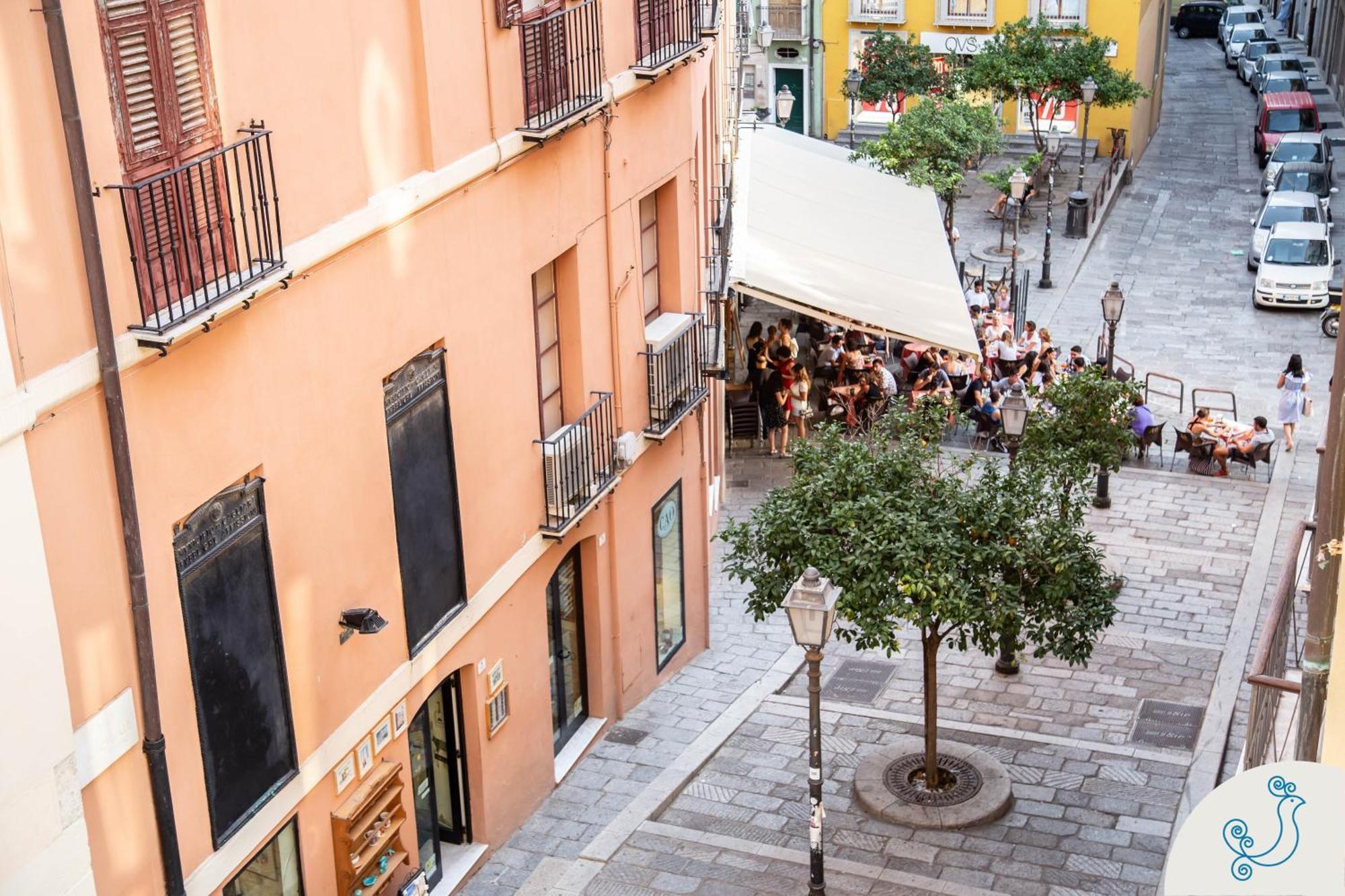 Manno 81 - Charming Historic Apartment Cagliari Luaran gambar
